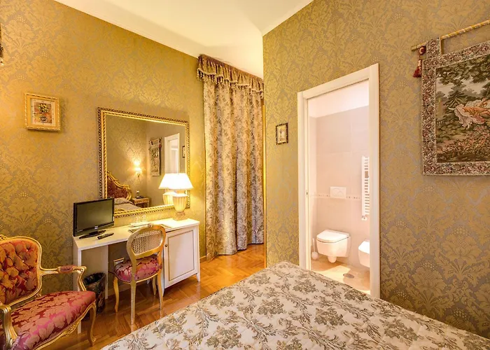 Domus Colosseo Boutique Hotel 3*